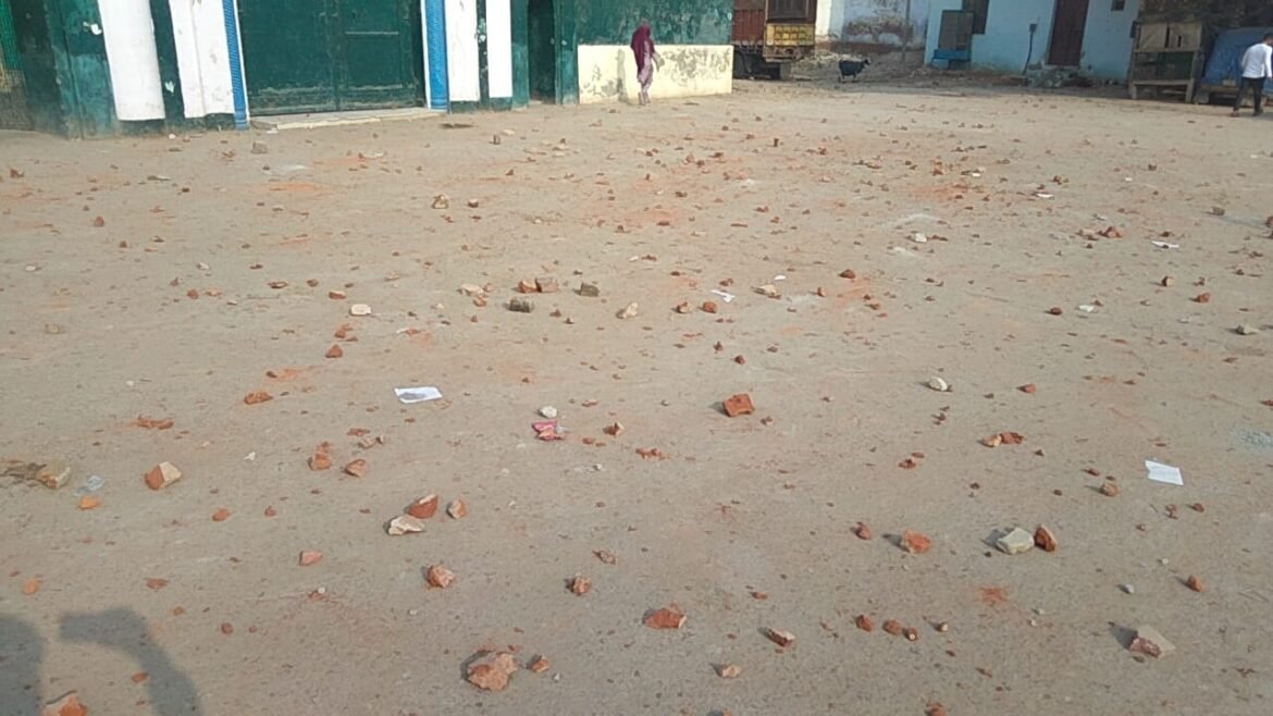 After a dispute in the cricket match, stone pelting and firing between two sides, attacked the police force who reached the spot