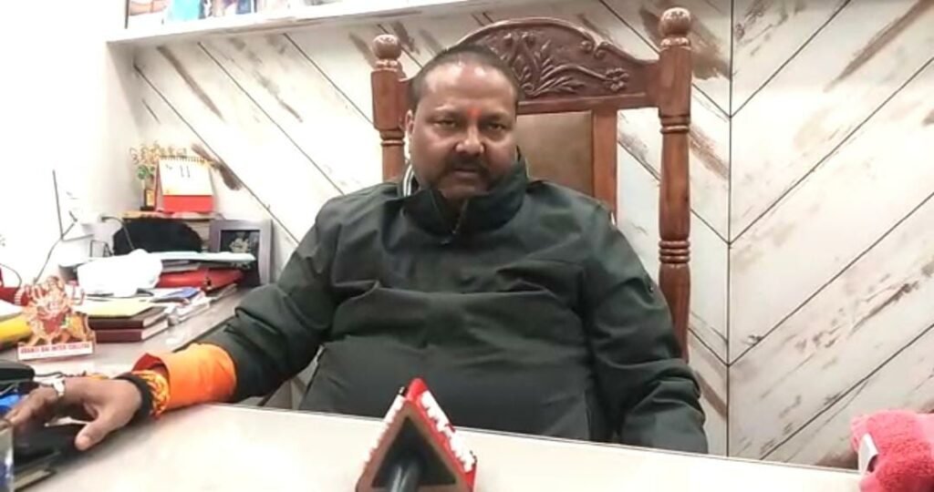 Ruckus over the demolition of the temple on Sultanganj culvert, BJP state minister also jumped in the field, gave this ultimatum