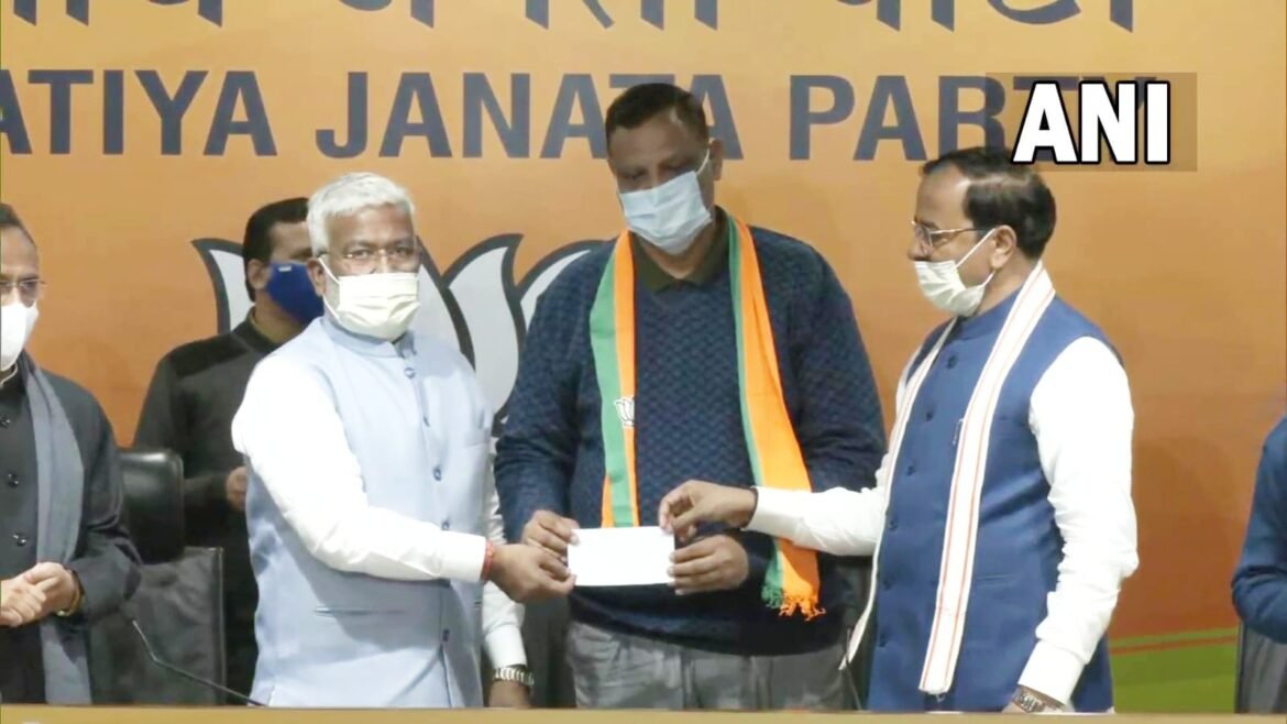 Former MLA Dr. Dharampal took membership of BJP, Rampratap Chauhan convened a meeting of supporters at his residence