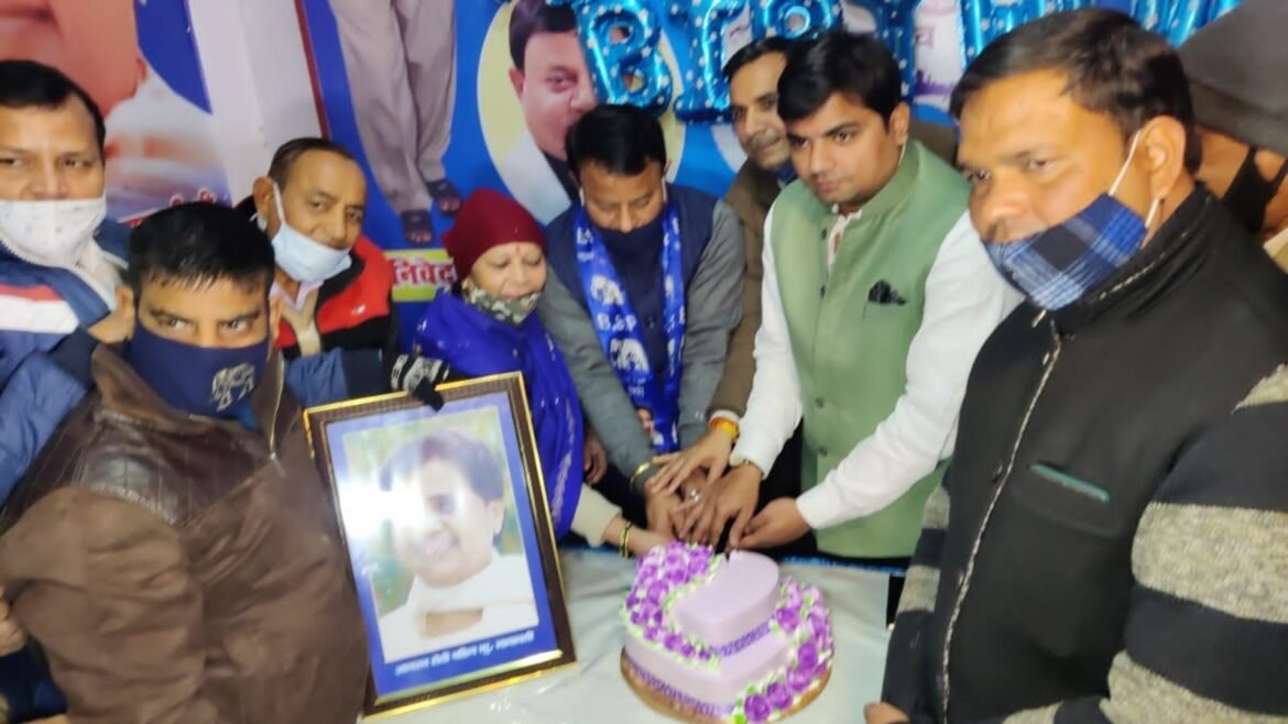 North assembly candidate Murari Lal Goyal celebrated BSP supremo's 66th birthday by cutting a cake