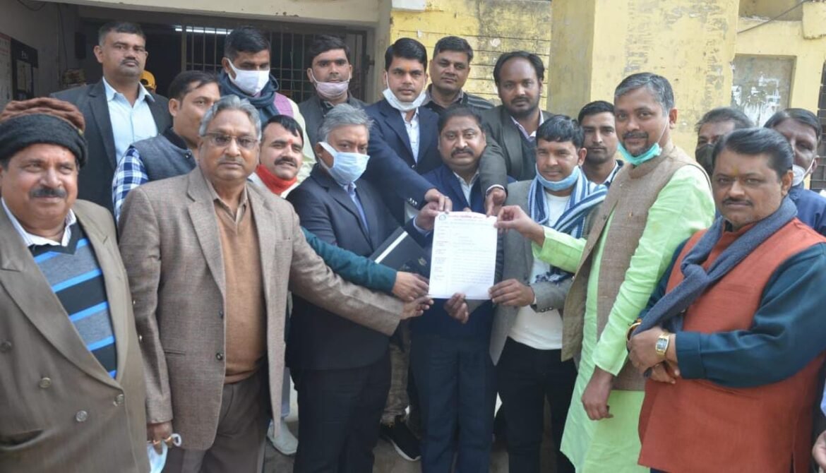'The effect of cold and corona has reduced, now the government should open all the schools' - Indian Educational Organization