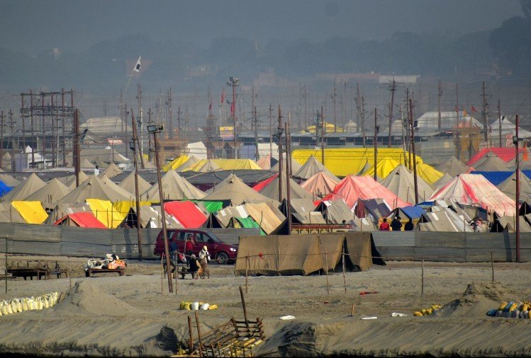 The threat of corona hovers over the Magh fair of Prayagraj, 7 policemen are corona positive
