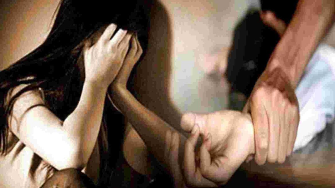 The driver raped a 12-year-old girl who attended the convention of the eunuch community, fury among the eunuchs