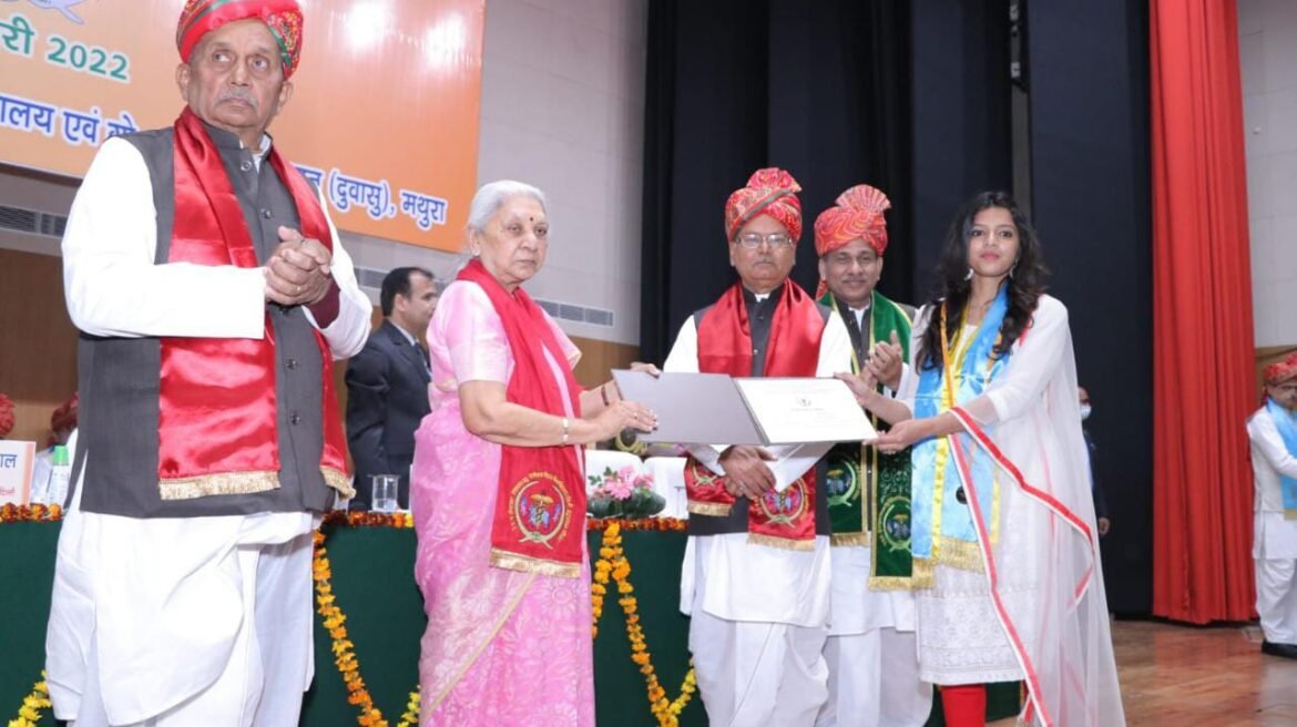 Chancellor Anandiben Patel gave degrees to the students at the convocation ceremony of the Veterinary University