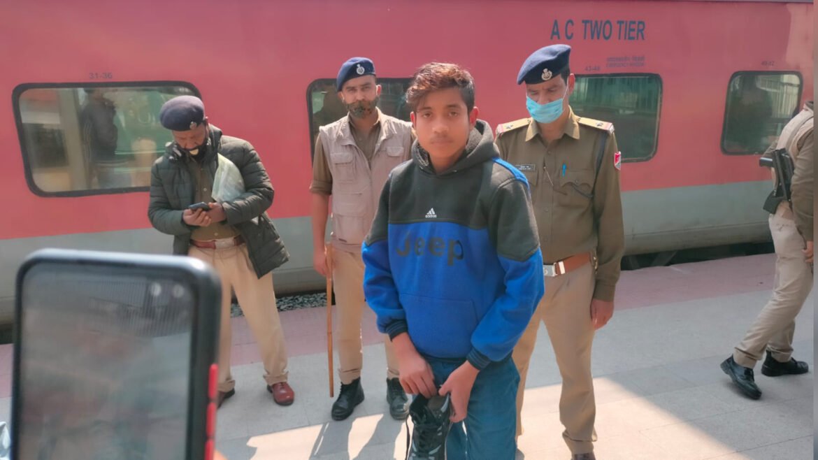 Rishtey shame: Uncle absconding after raping innocent, crime branch caught with the help of railways