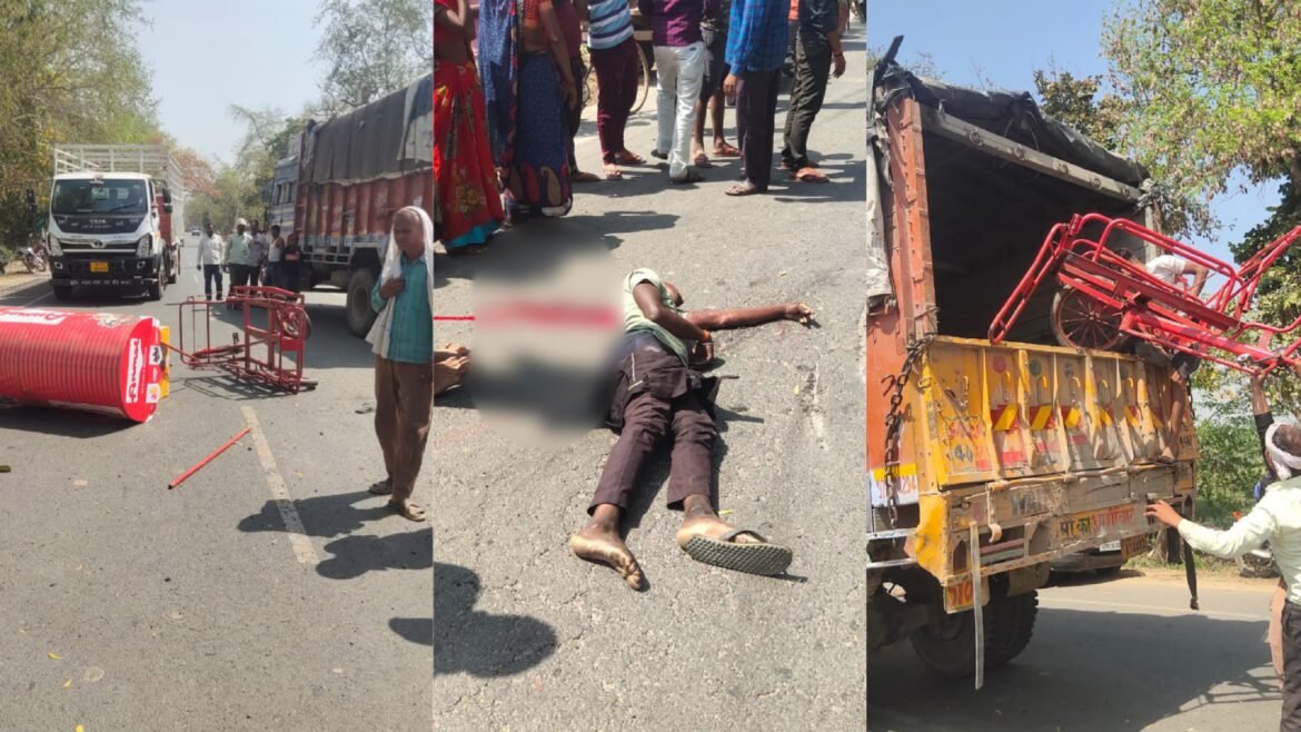 Truck trampled young man including ice cream pusher, died on the spot