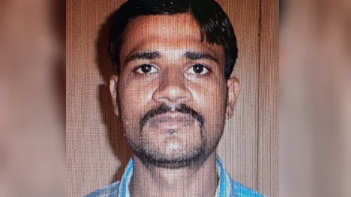 Yogi's police in action mode even before oath, a reward of two lakhs piled up