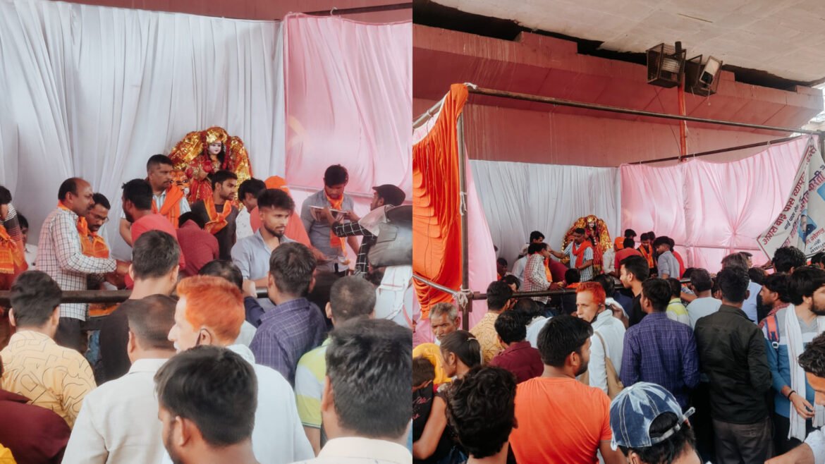 There was enthusiasm in Agra for the swearing-in ceremony of Yogi Sarkar 2.0, Bhandara was organized