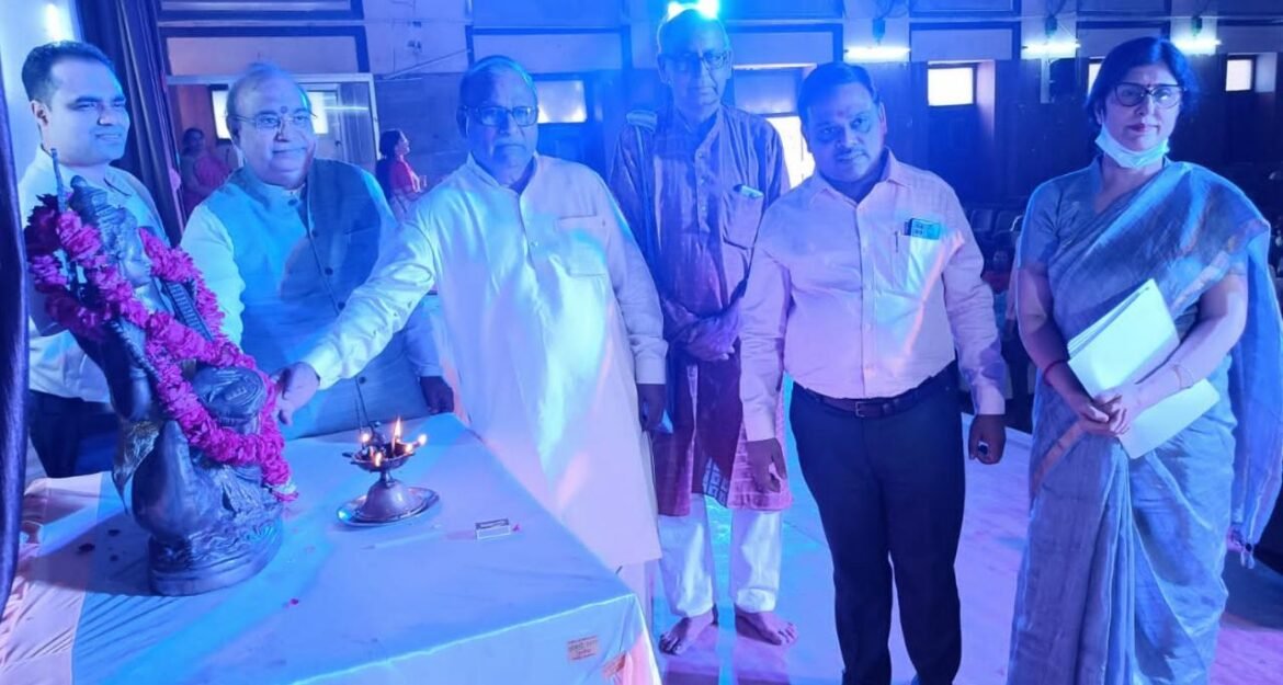 International seminar on 'The world of Babu Gulabrai's works' concluded at Agra College