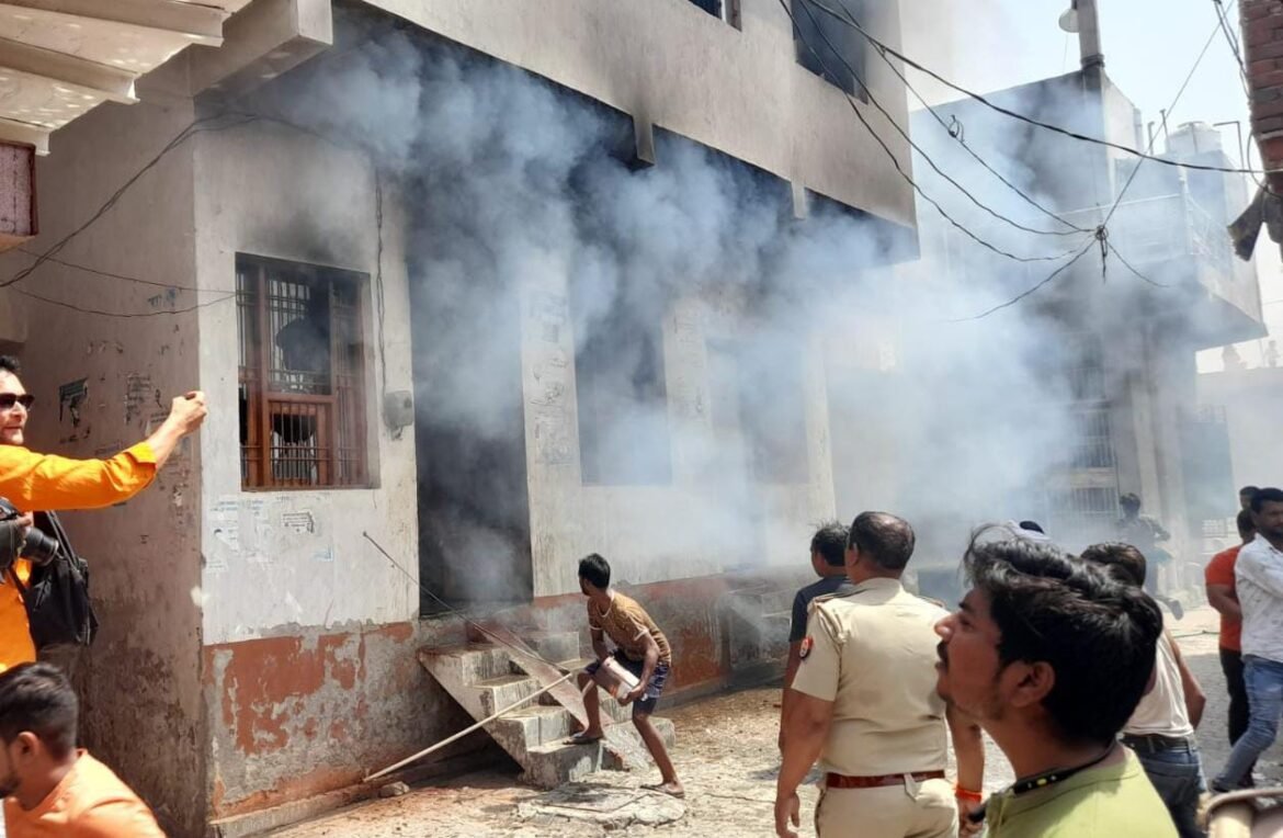 Ruckus in Runkta: Hindu activists set fire to two houses, outpost in-charge suspended