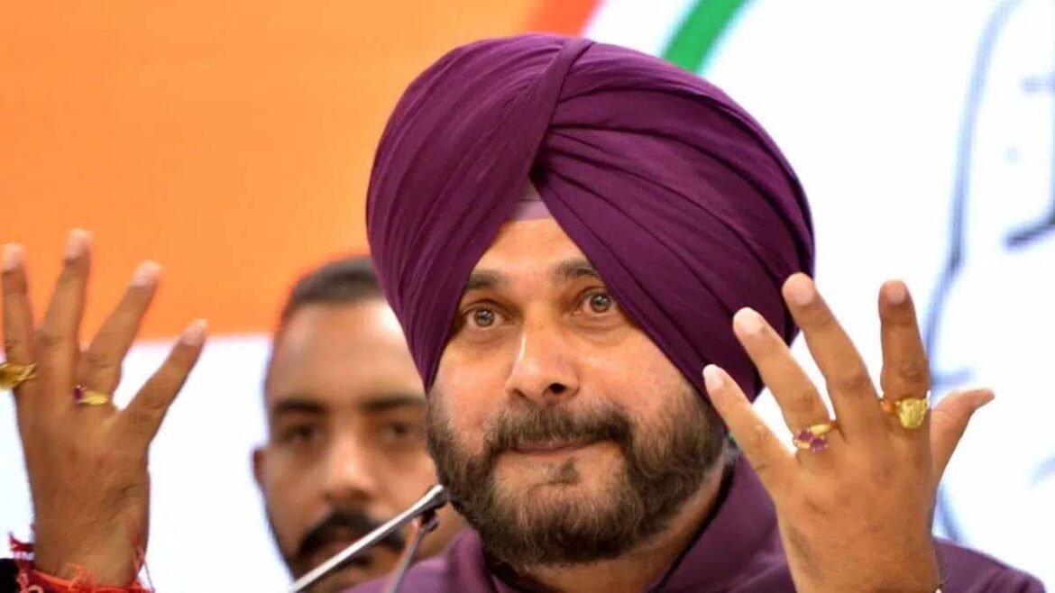 Navjot Singh Sidhu's troubles increased, if he does not surrender, the police will arrest